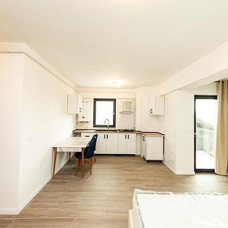 Apart Hotel Fusion Tower Iasi Eksteriør billede
