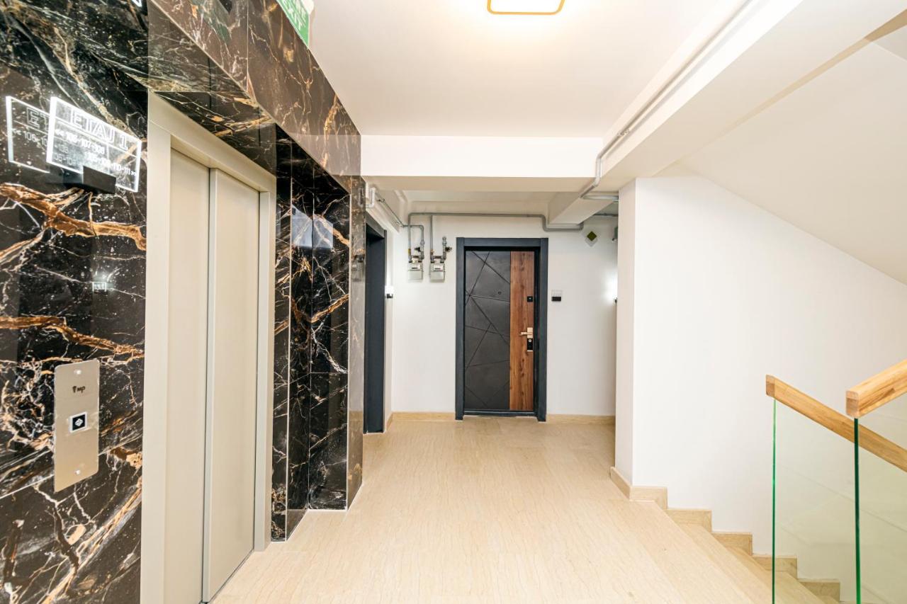 Apart Hotel Fusion Tower Iasi Eksteriør billede