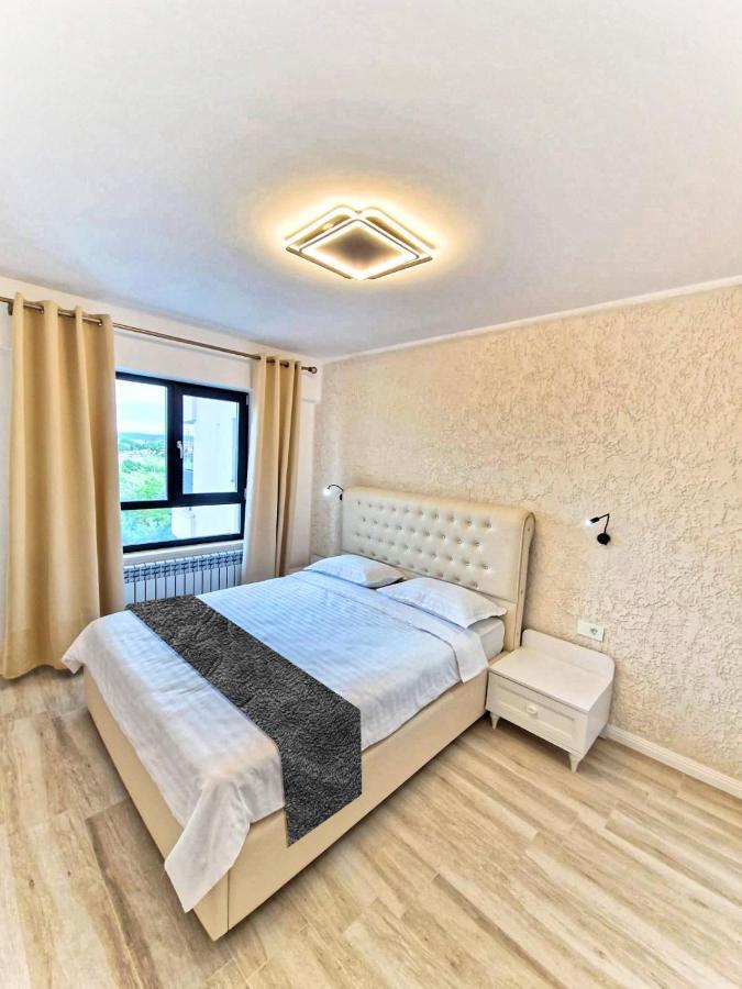 Apart Hotel Fusion Tower Iasi Eksteriør billede