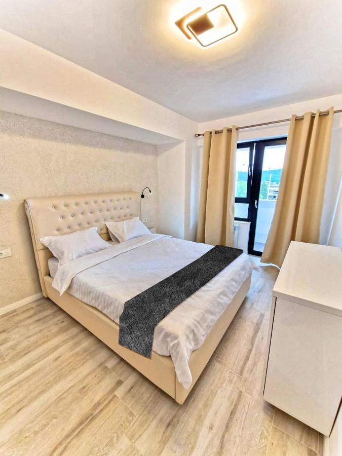 Apart Hotel Fusion Tower Iasi Eksteriør billede
